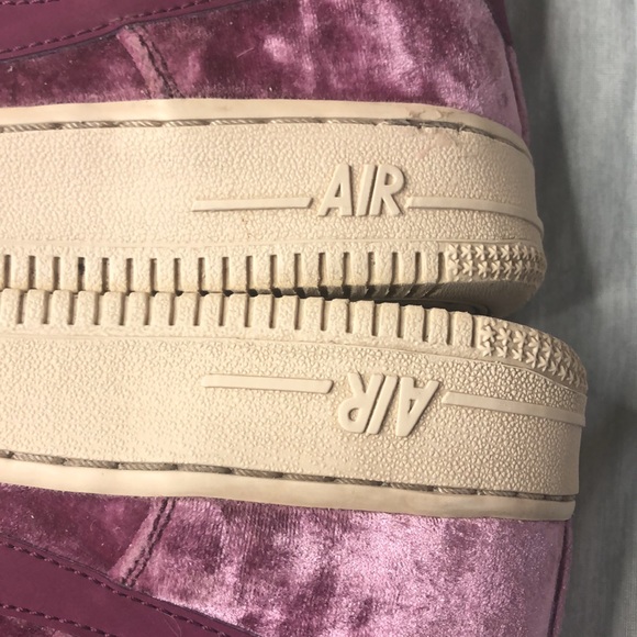 Air Force 1 Crushed Velvet size 4Y “Tea Berry” - Picture 6 of 16